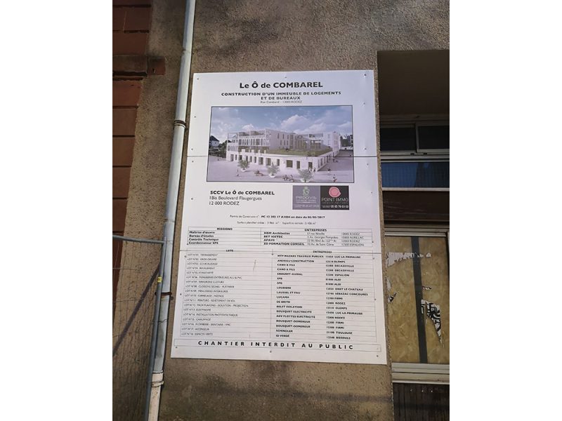 signaletique-evenementielle-panneau-de-chantier-le-o-de-combarel